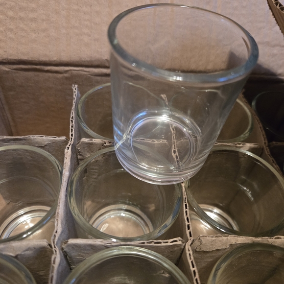 Tealight candle holders. Box of 12. Never used. - Picture 3 of 3